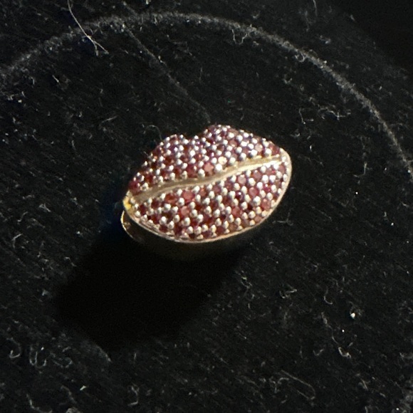 Authentic Pandora red crystal kiss me more lips sterling silver charm 💋 - Picture 2 of 4